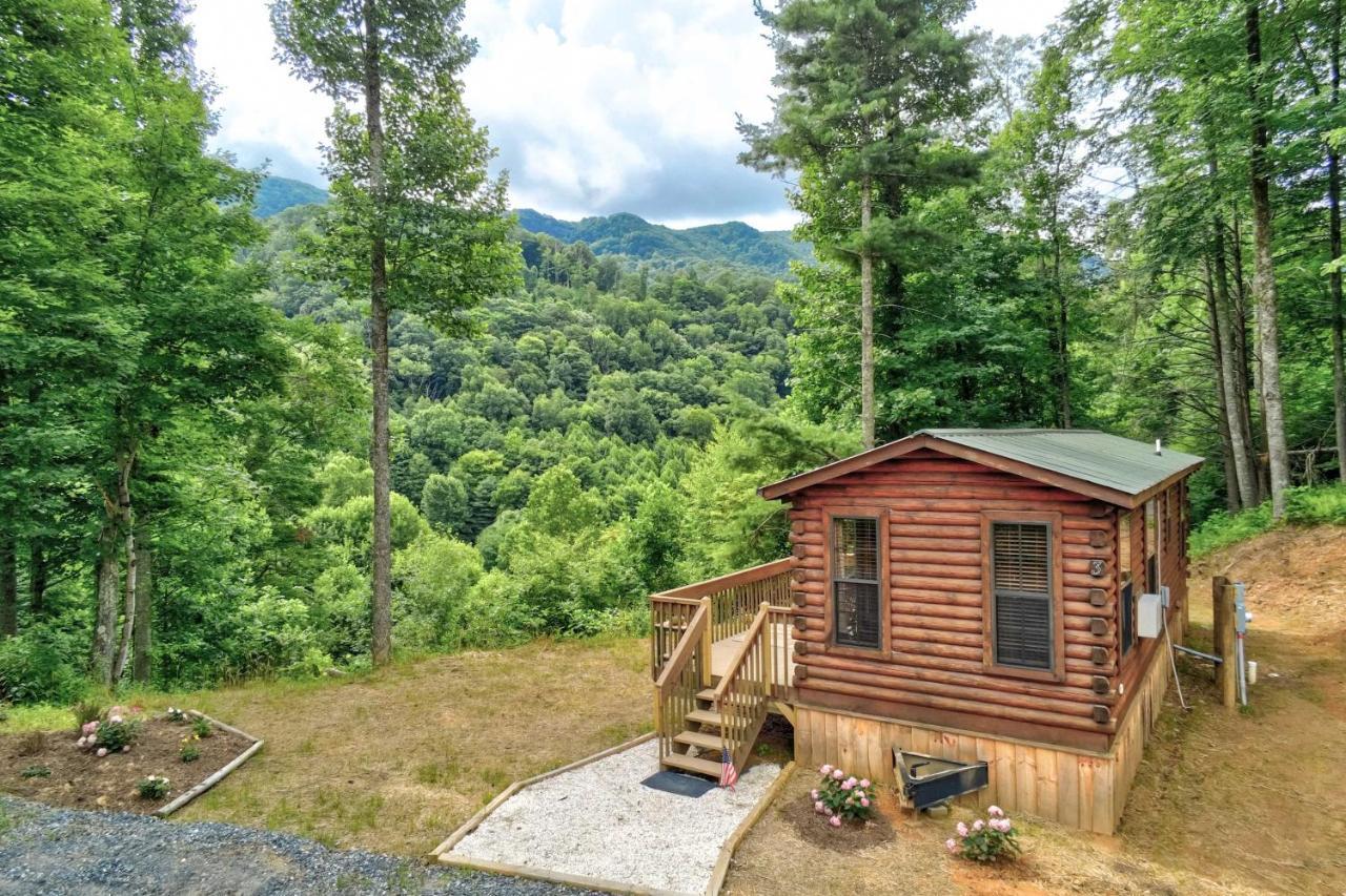 Quaint Log Cabin With Views Near West Jefferson Warrensville 外观 照片