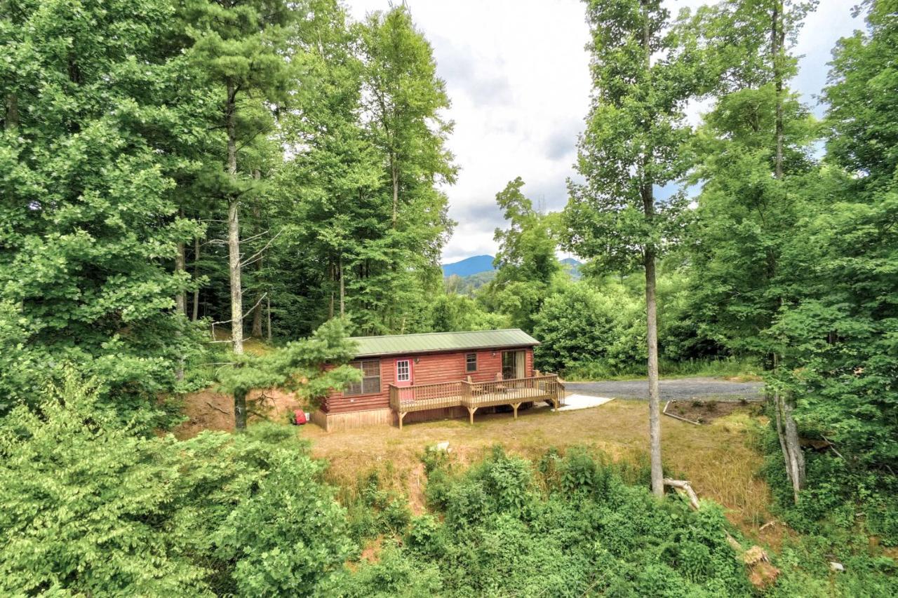 Quaint Log Cabin With Views Near West Jefferson Warrensville 外观 照片